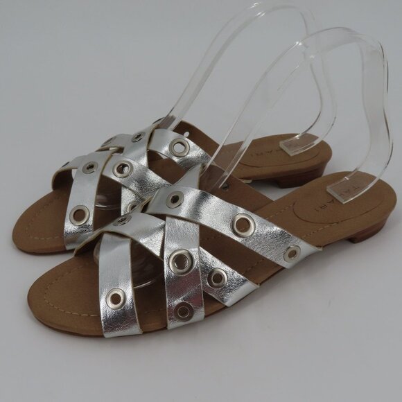 Tahari Drive Womens 10 Faux Leather Metallic Silver Grommet Strappy Sandal Flats - Picture 11 of 12